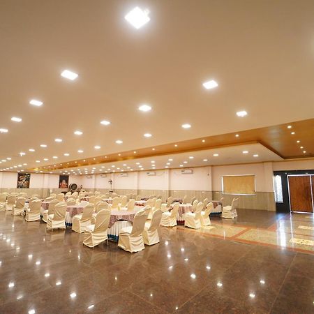 Hotel Ananta Sayana 부바네스 외부 사진