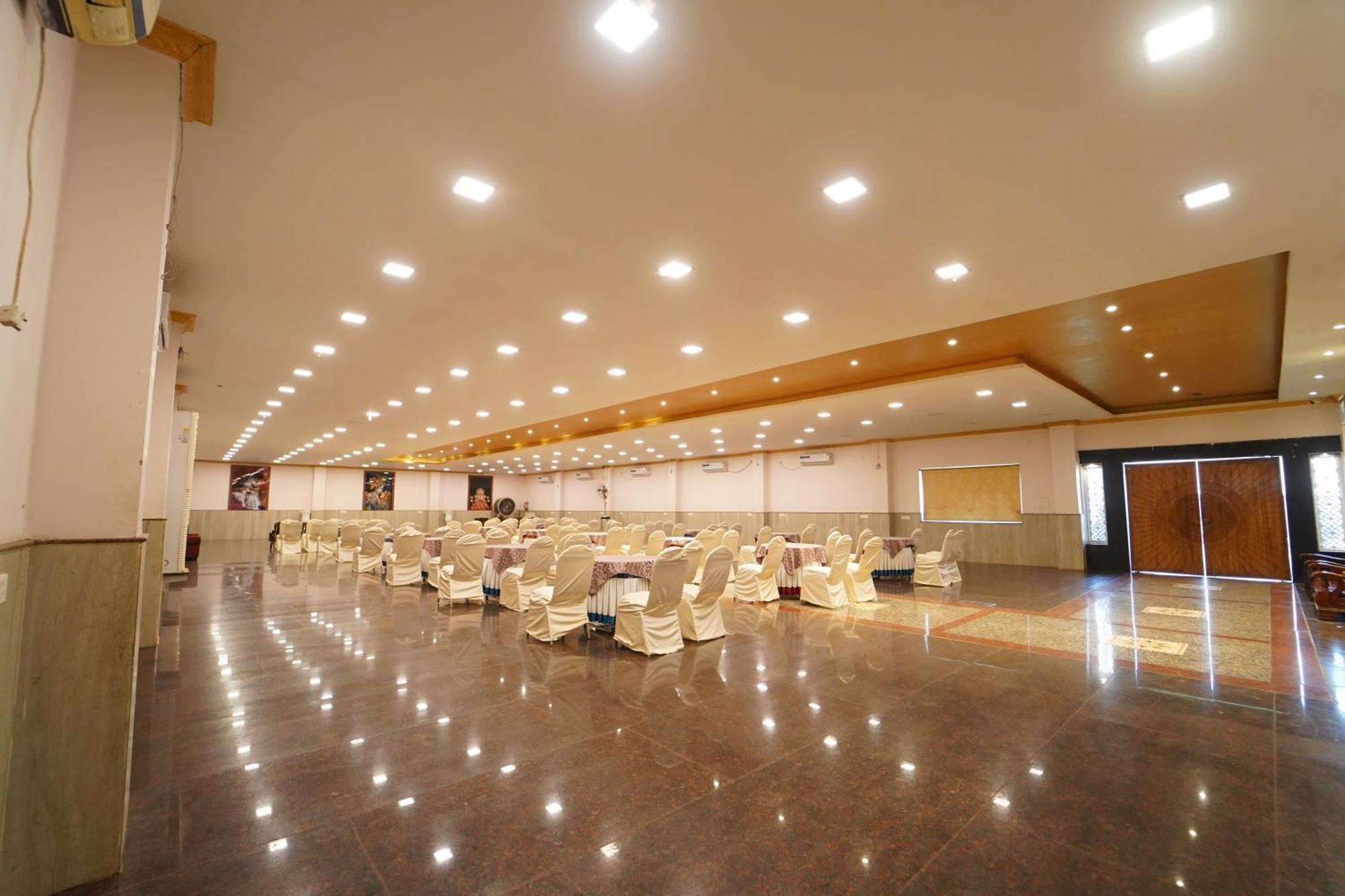 Hotel Ananta Sayana 부바네스 외부 사진