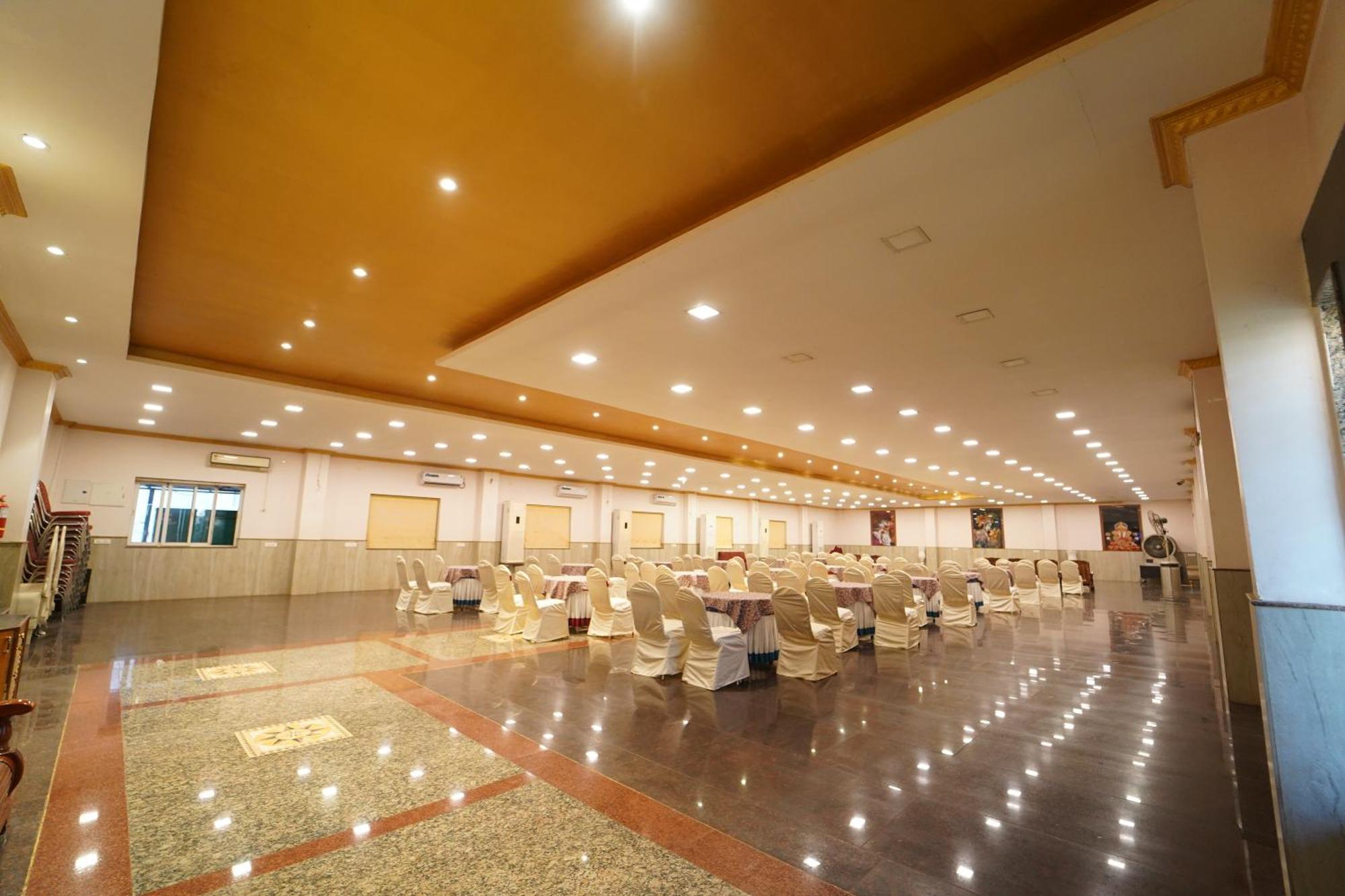 Hotel Ananta Sayana 부바네스 외부 사진