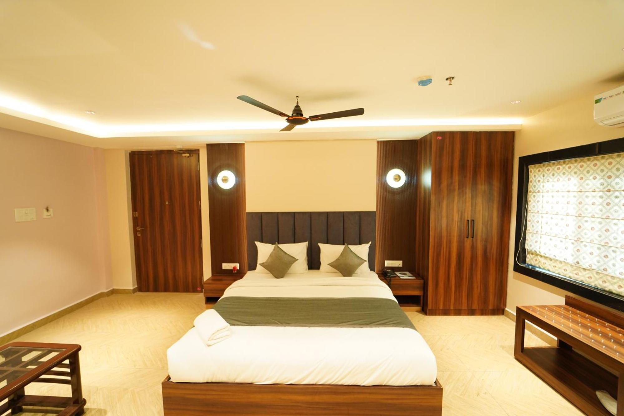 Hotel Ananta Sayana 부바네스 외부 사진